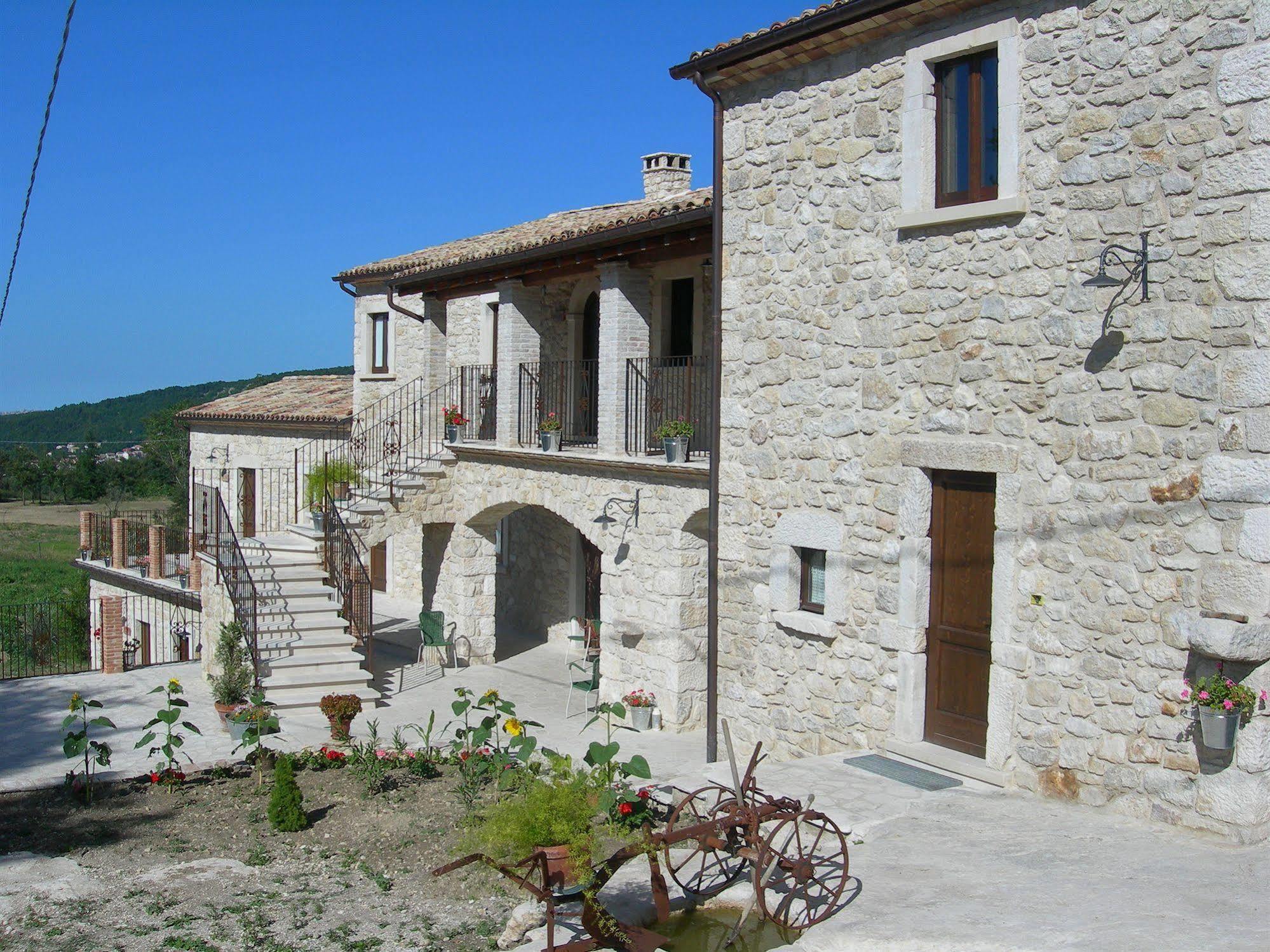 Agriturismo Borgo San Martino Vila Abbateggio Exterior foto